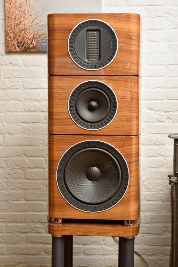 Wharfedale Elysian 2 luidsprekers Walnoot, Zo goed als nieuw, Minder dan 60 watt, Front, Rear of Stereo speakers, Ophalen