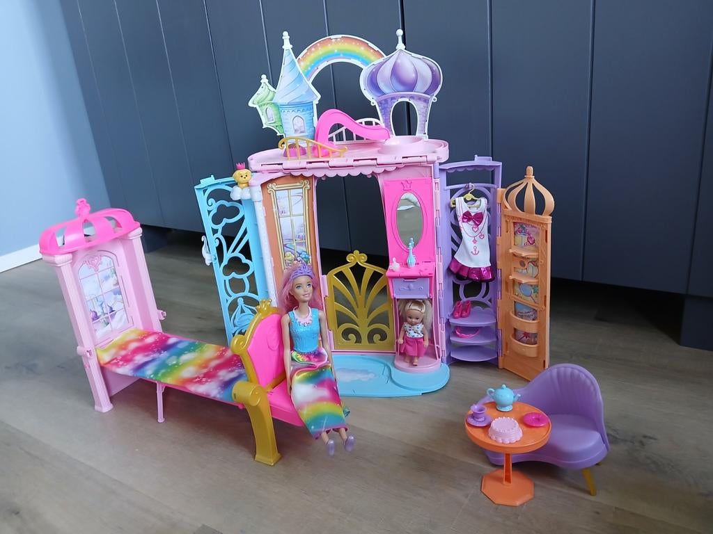 Mooi Barbie Dreamtopia draagbaar kasteel, met Barbie, Kinderen en Baby's, Ophalen of Verzenden, Gebruikt, Barbie