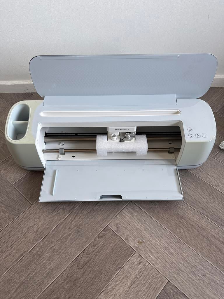 Cricut Maker 3 Snijmachine - Zo goed als nieuw, Ophalen of Verzenden, Zo goed als nieuw, Gereedschap of Toebehoren