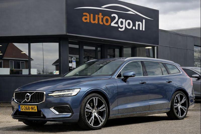 Volvo V60 2.0 T8 AUT8 TWIN ENGINE AWD INSCRIPTION 304PK. PAN, Automaat, Gebruikt, 4 cilinders, Blauw