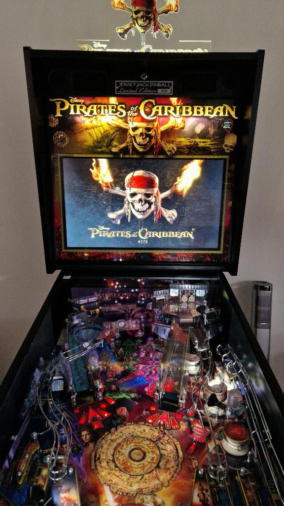 Jersey Jack Pinball Pirates Of The Caribbean Limited Edition, Verzamelen, Automaten | Flipperkasten, Gebruikt, Flipperkast, Overige merken