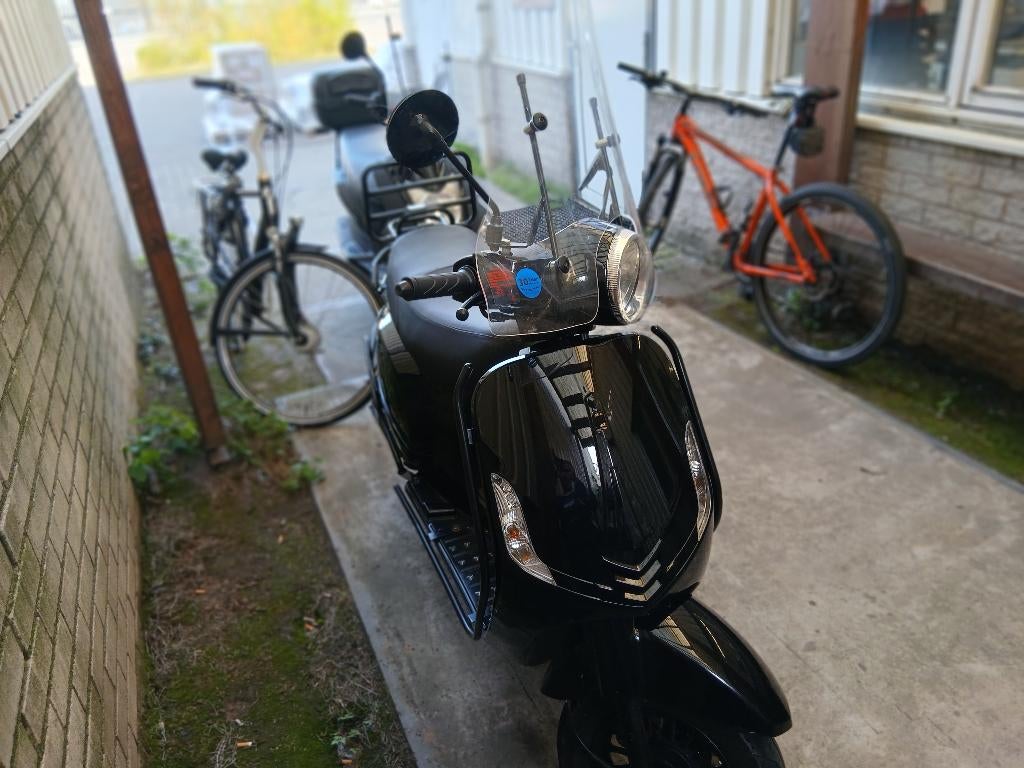 La souris Sourini bouwjaar 2021, Overige merken, Ophalen of Verzenden, Zo goed als nieuw, Benzine