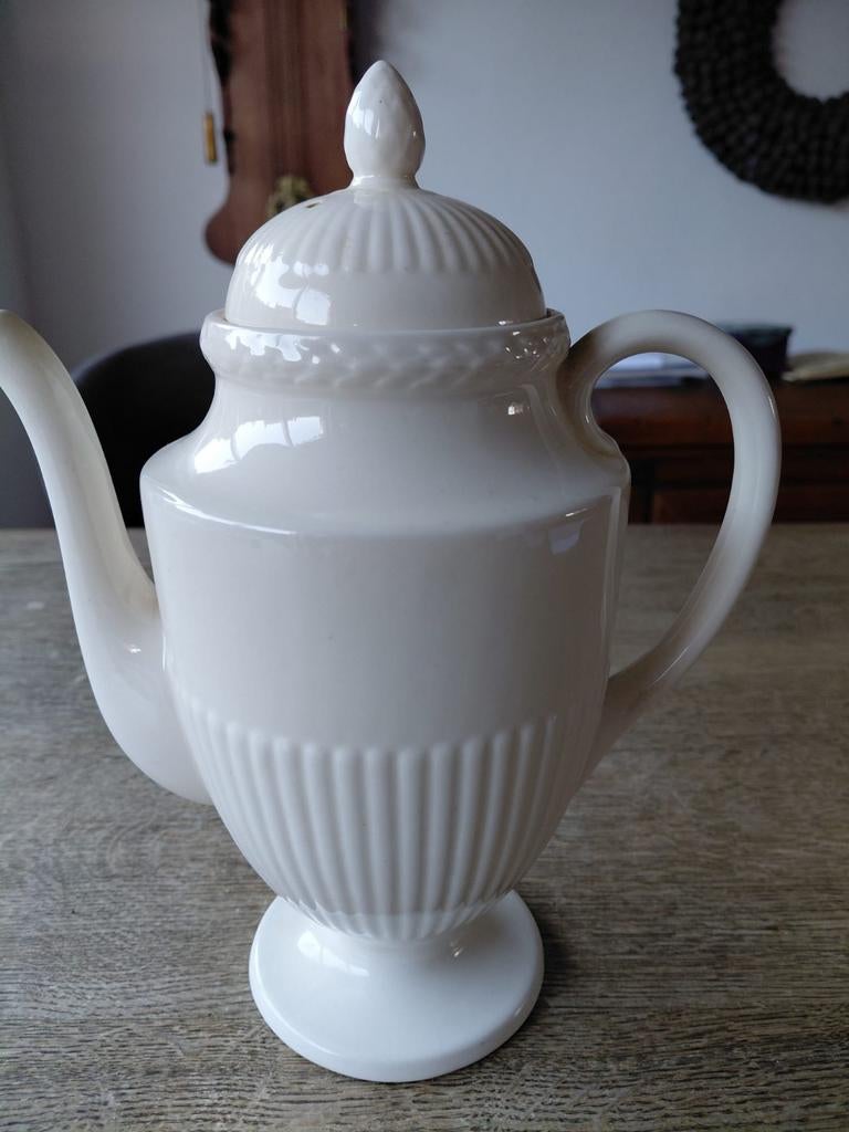 Koffiepot Wedgwood Edme crème 25 cm, Ophalen