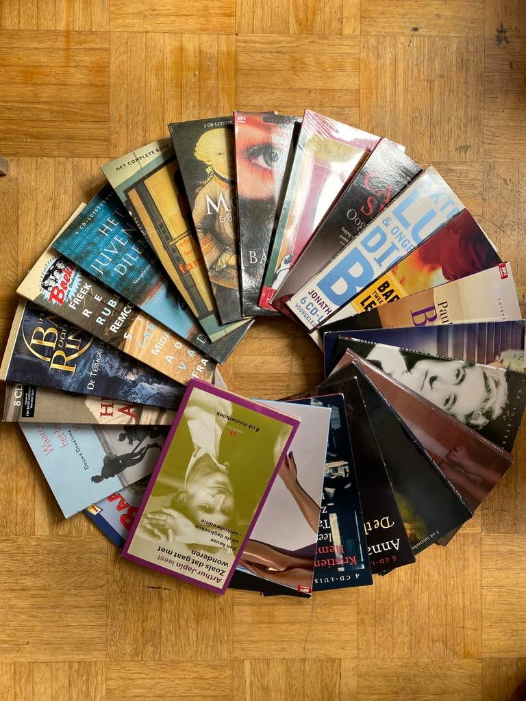 Set: 23 complete luisterboeken voor volwassenen, Boeken, Luisterboeken, Ophalen of Verzenden