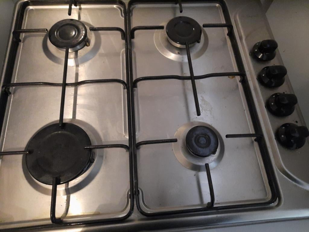 Net 4-pits gasstel, weinig gebruikt, Ophalen, 4 kookzones, Zo goed als nieuw, Gas