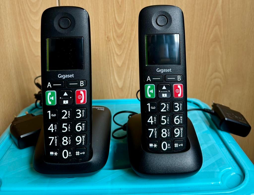Duo Dect telefoons, zwart met grote druktoetsen., Telecommunicatie, Vaste telefoons | Handsets en Draadloos, Ophalen of Verzenden