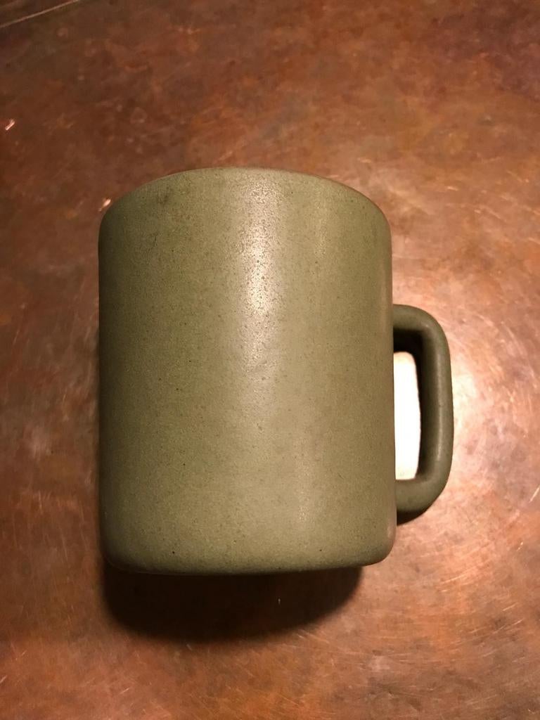 Vintage jaren 70 keramiek mok mosgroen glazuur, Antiek en Kunst, Antiek | Keramiek en Aardewerk, Ophalen of Verzenden