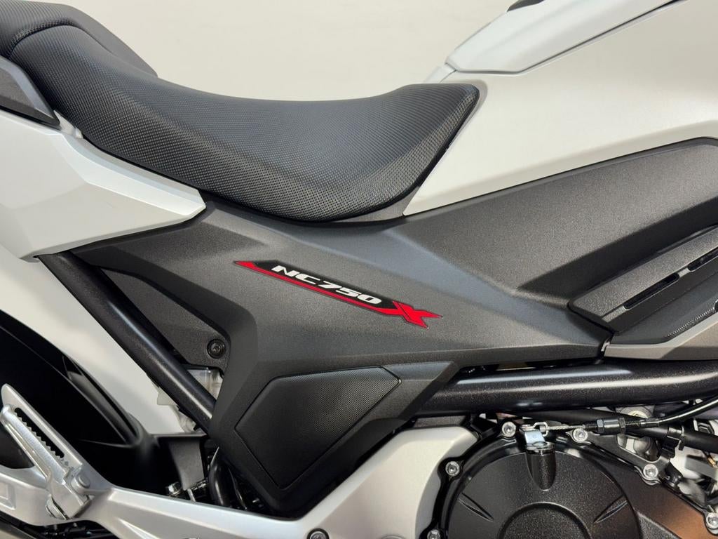 HONDA NC 750 X ABS (bj 2021) - foto 2