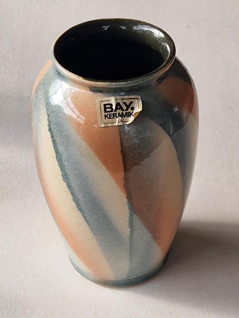 Vintage bay-keramiek pastelkleurig vaasje. 650-17, Overige kleuren, Aardewerk of Porselein, Ophalen of Verzenden, Zo goed als nieuw