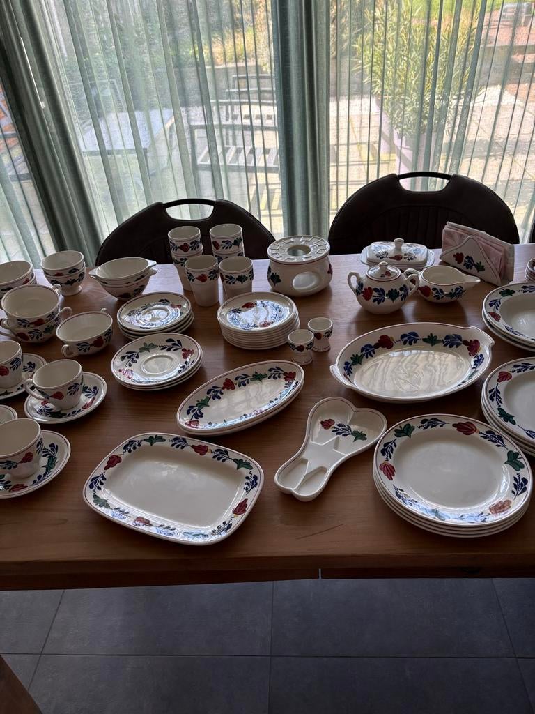 Uitgebreid Boerenbont servies, Huis en Inrichting, Keuken | Servies, Gebruikt, Overige typen, Ophalen of Verzenden, Aardewerk