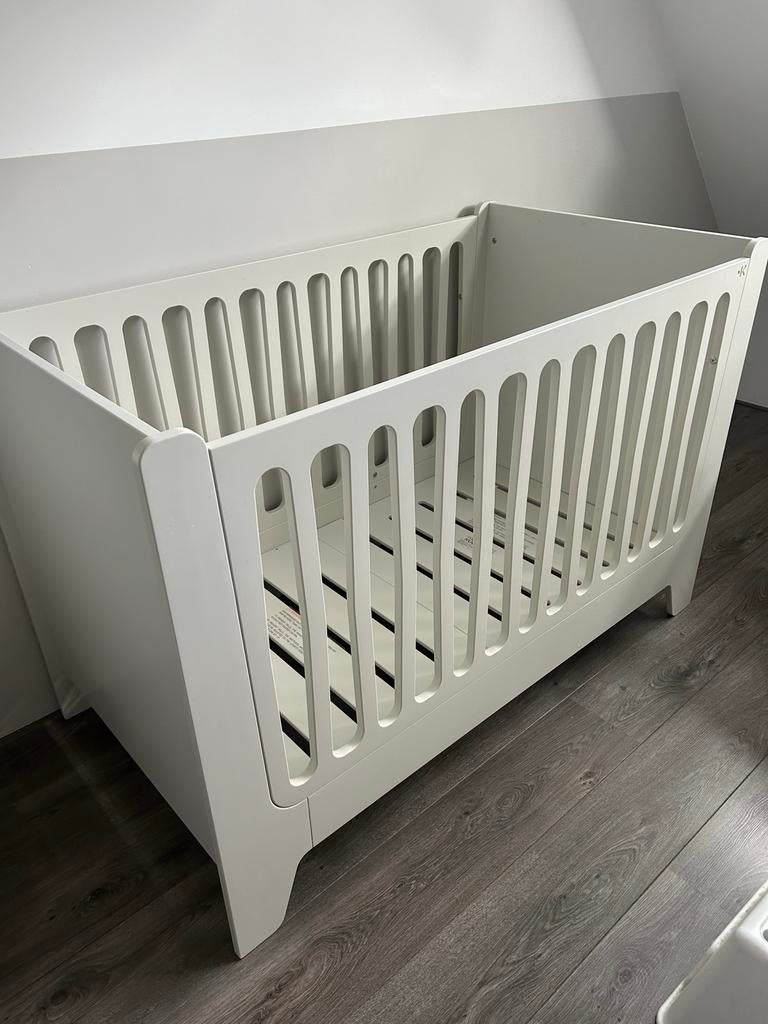 Baby + Kleuter bed - ledikant, Kinderen en Baby's, Babywiegjes en Ledikanten, Ophalen, Zo goed als nieuw, Ledikant