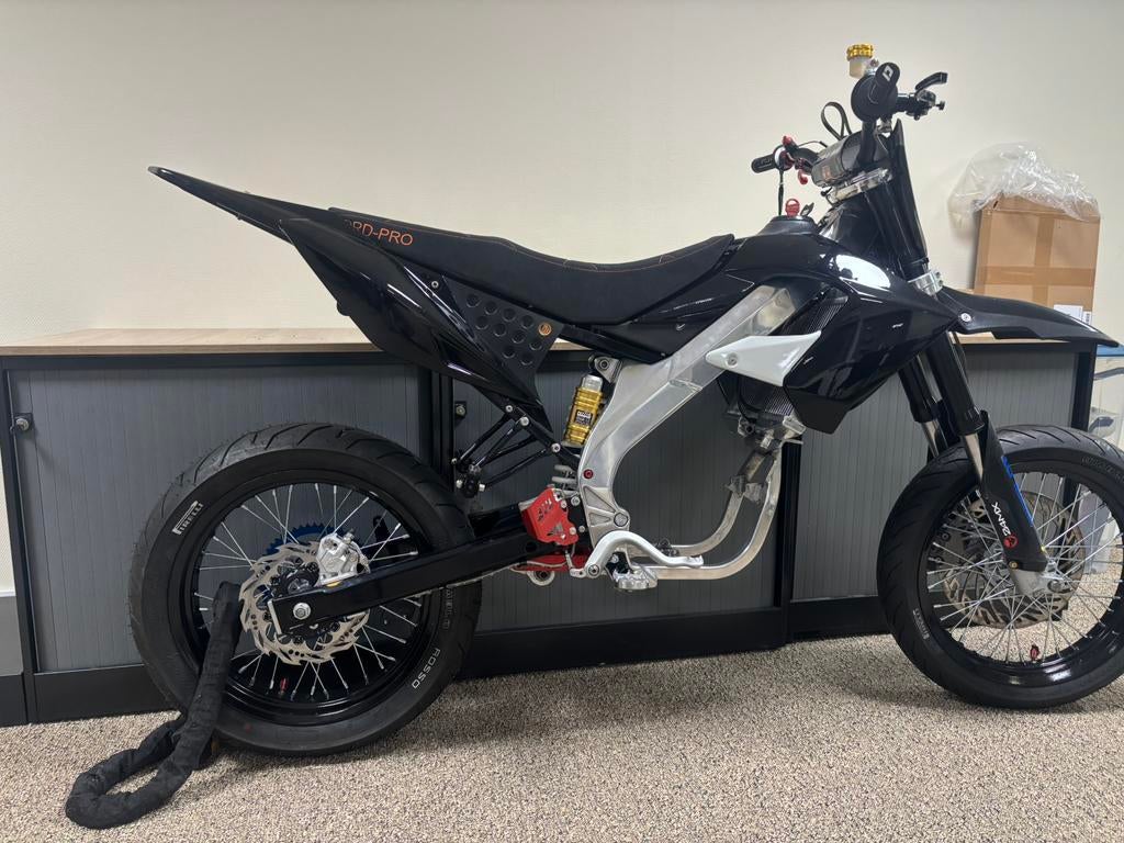 Derbi drd pro, Fietsen en Brommers, Brommers | Derbi, Ophalen of Verzenden, Zo goed als nieuw