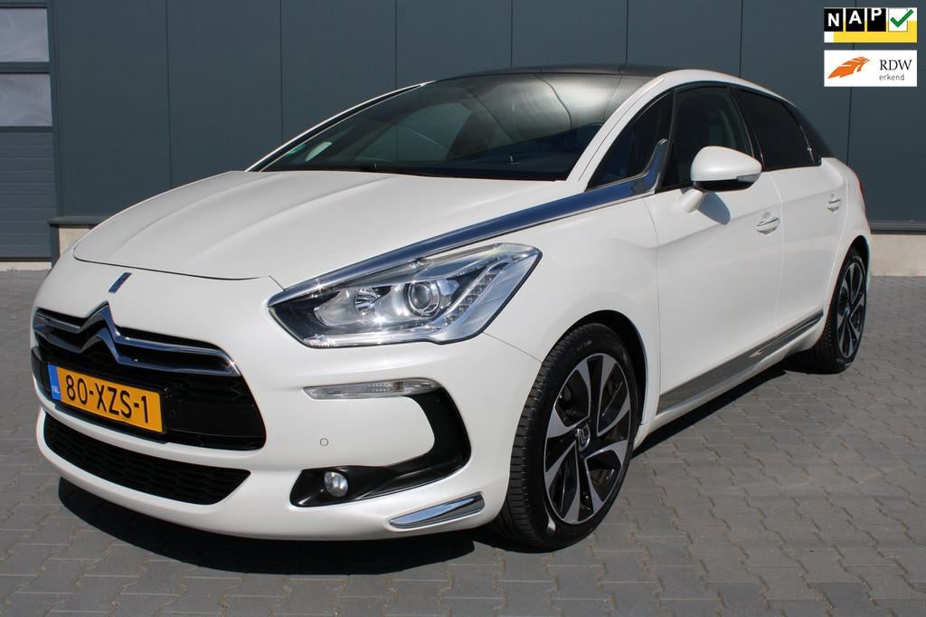 Citroen DS5 1.6 THP So Chic Panoramadak Trekhaak Navigatie, Voorwielaandrijving, Euro 5, 15 km/l, Gebruikt