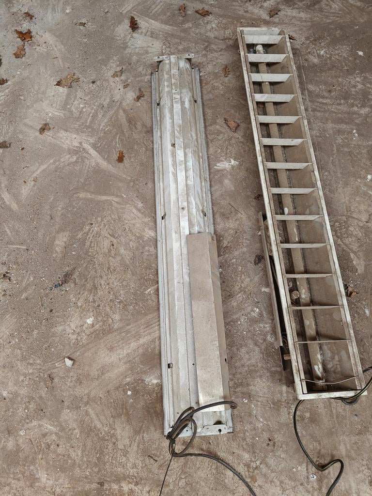 TL bakken met stekker, Ophalen, Minder dan 50 watt