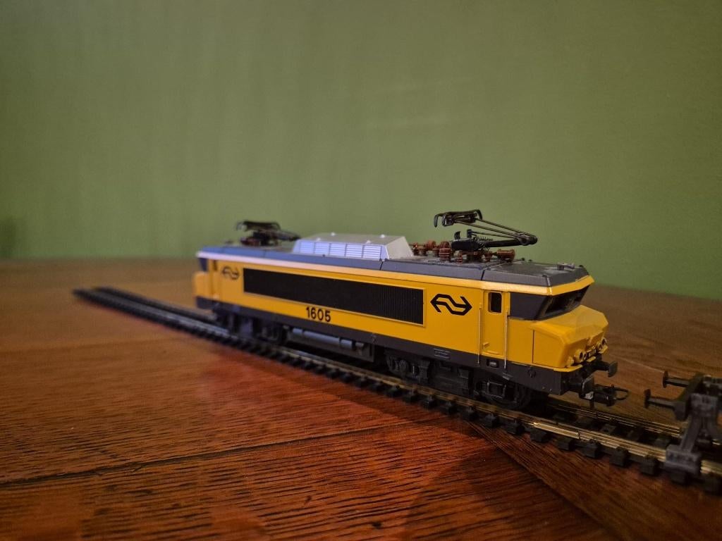 Zeer complete verzameling H0 spoor NS / NMBS / SNCB / CIWL, Hobby en Vrije tijd, Modeltreinen | H0, Gelijkstroom, Analoog, Ophalen of Verzenden