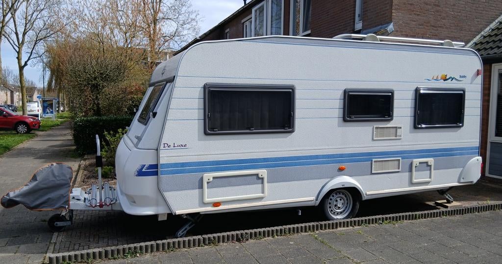 Hobby 460 UFe Bj 2002, bieden vanaf € 7.500, Rondzit, Hobby, Frans bed, 5 tot 6 meter