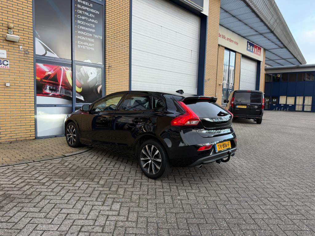 Volvo V40 2.0 T3 Dynamic Edition, panoramadak, climat, cruis, Voorwielaandrijving, Stof, Gebruikt, 4 cilinders