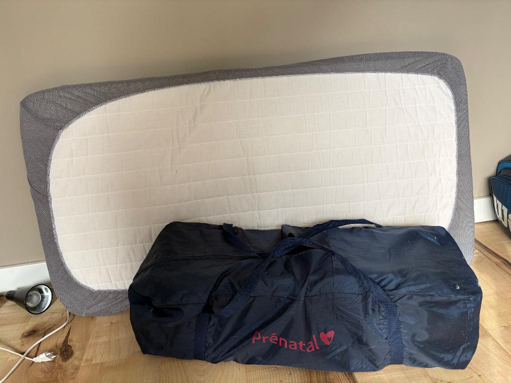 Camping bedje baby, Ophalen, Zo goed als nieuw, Reisbedje