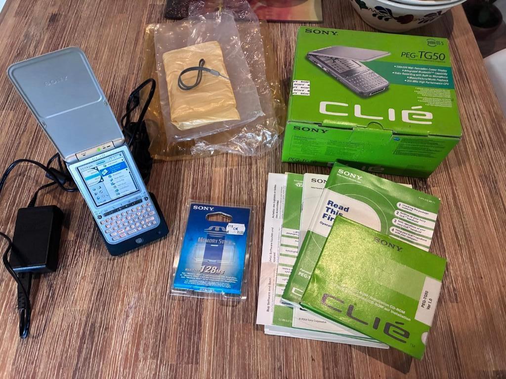 Sony Clie PEG TG50 incl 128MB memory stick, Ophalen of Verzenden, Gebruikt