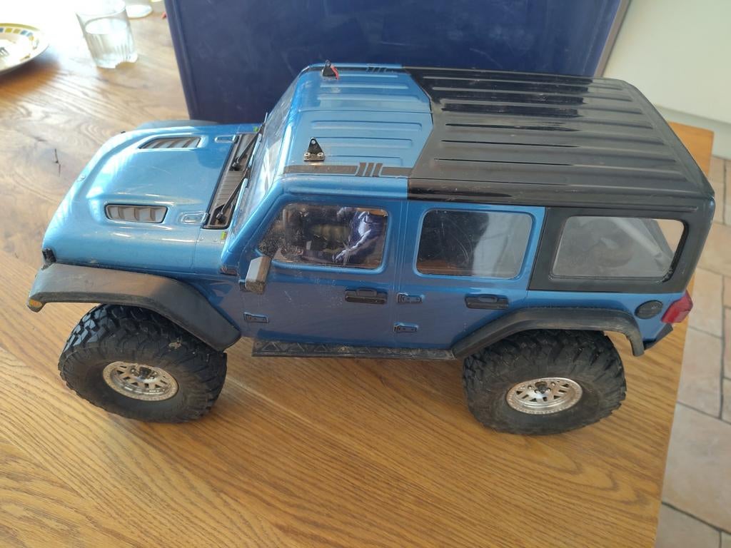 Axial SCX10 Jeep Wrangler Rubicon RC Crawler Gebruikt, Elektro, Gebruikt, Auto offroad, Ophalen of Verzenden