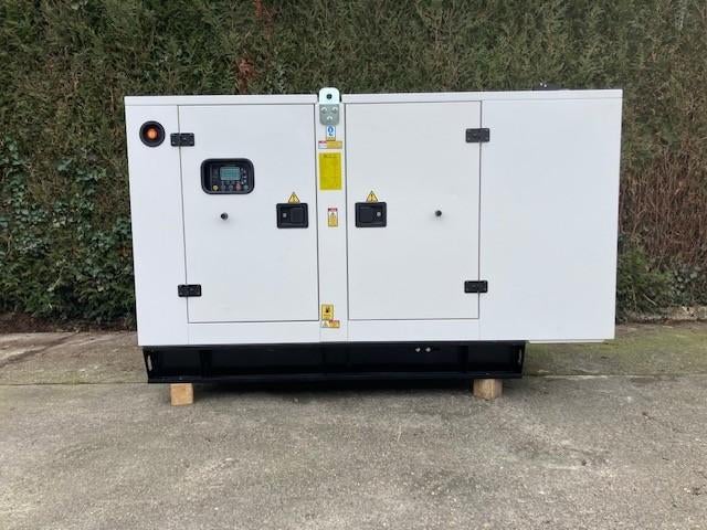 Perkins 50 kva silent aggregaat /generator, Ophalen, Dieselolie, Geluidgedempt, Nieuw