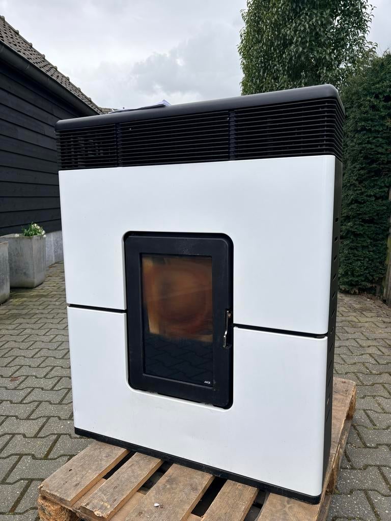 MCZ Pilo Pelletkachel -wit, Ophalen, Gebruikt, Overige brandstoffen, 13 kw