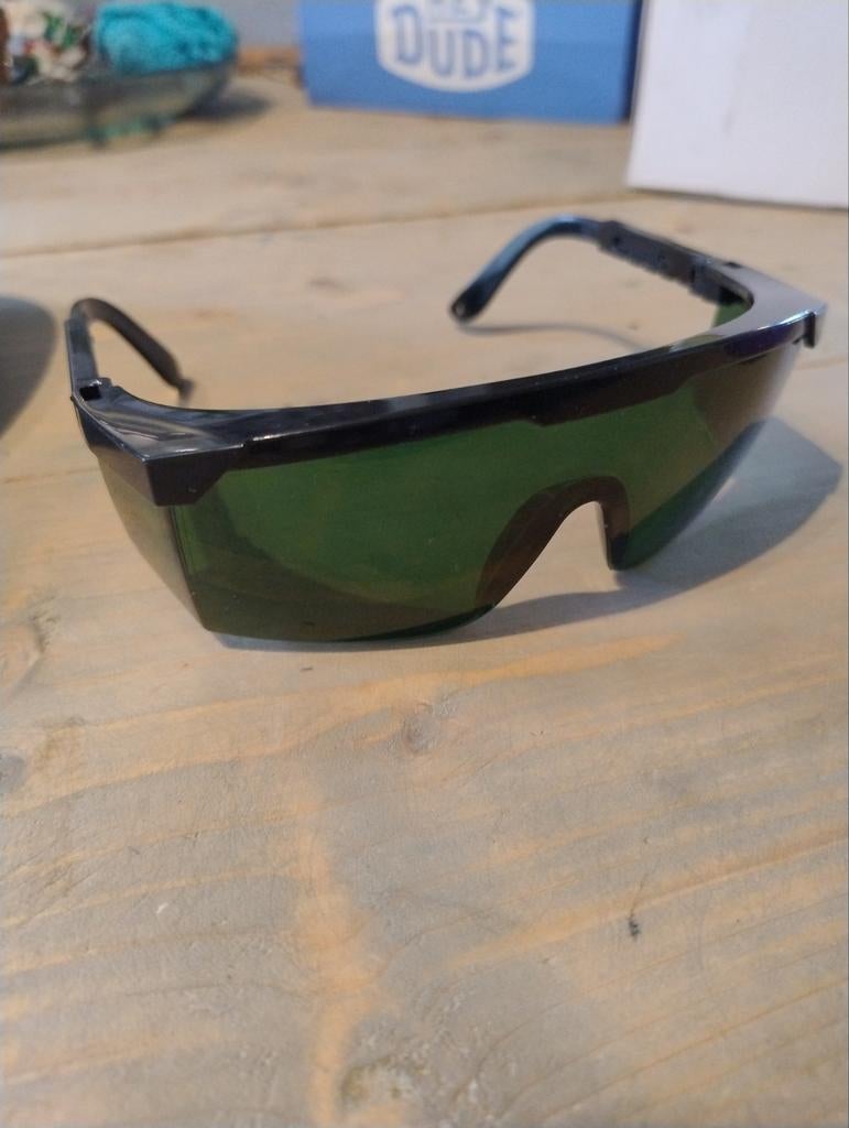 Sportieve zonnebril met bewaar etui, Ophalen of Verzenden