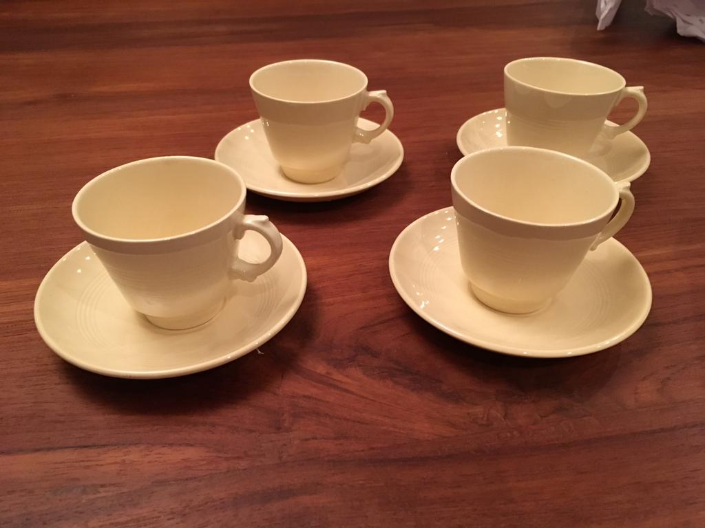 Jasmine Woods Ware England Servies - Vintage Crèmekleurig, Huis en Inrichting, Keuken | Servies, Ophalen, Overige stijlen, Porselein