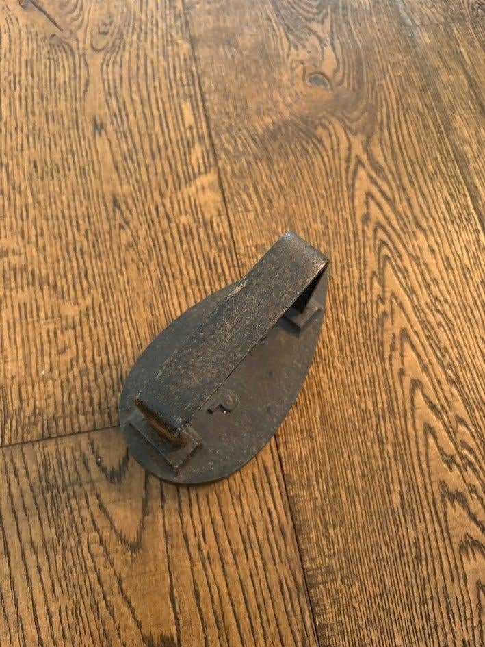 antiek gietijzeren strijkijzer, Antiek en Kunst, Ophalen of Verzenden