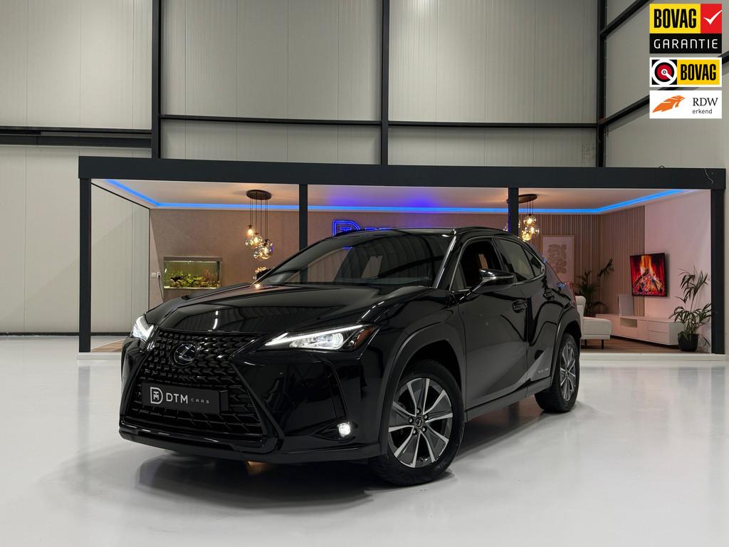 Lexus UX 300e Business 54 kWh Led Leder Memory Carplay Clima, Auto's, Lexus, Gebruikt, 204 pk, SUV of Terreinwagen, 84 €/maand