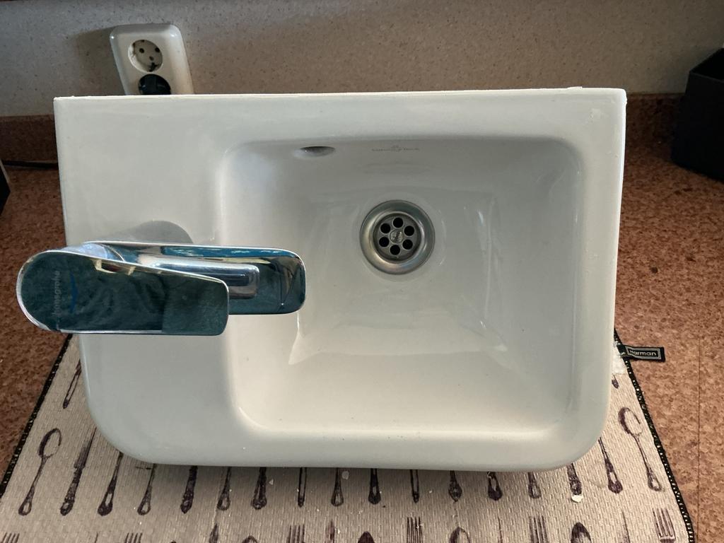 Wc fontein met kraan, Ophalen, Nieuw, Steen, Toilet