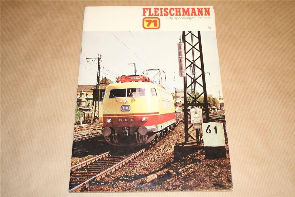 Catalogus Fleischmann HO 1971, Hobby en Vrije tijd, Modeltreinen | H0, Wisselstroom, Wagon, Ophalen of Verzenden, Zo goed als nieuw