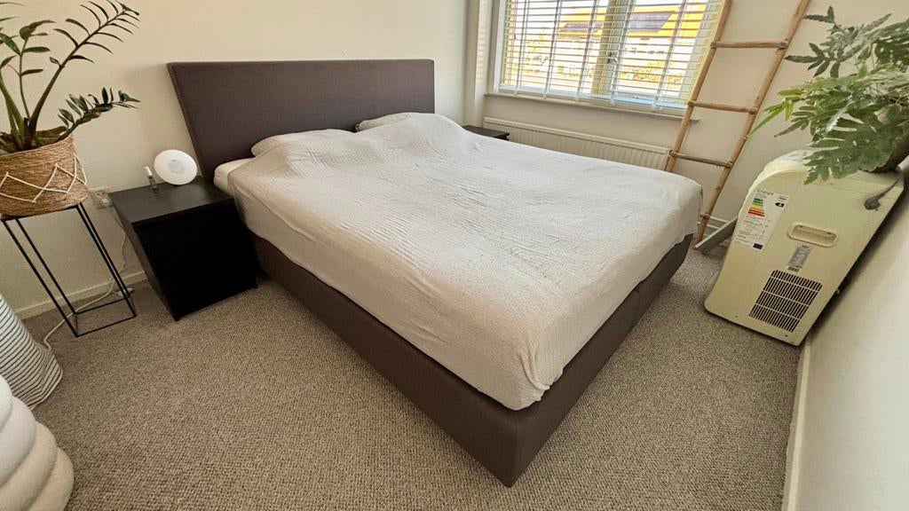 Swiss Sense boxspring 180x210 – incl. nachtkastjes, Ophalen, Gebruikt, 210 cm, Tweepersoons