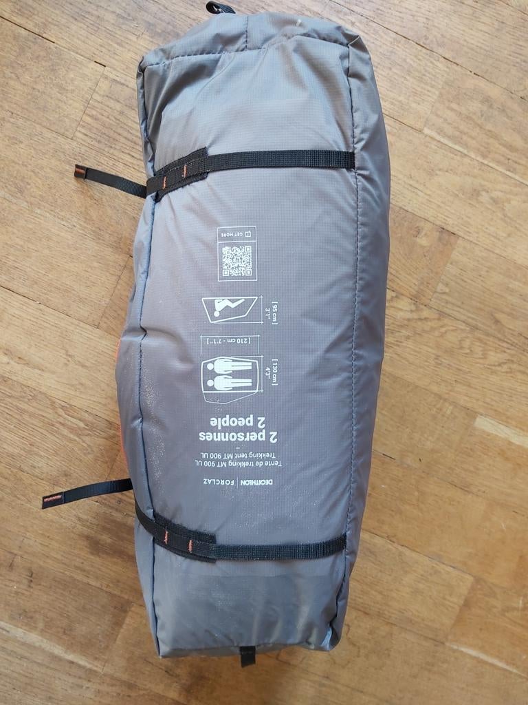 2-persoons tent MT900 UL forclaz + factuur en garantie, Ophalen of Verzenden, Zo goed als nieuw