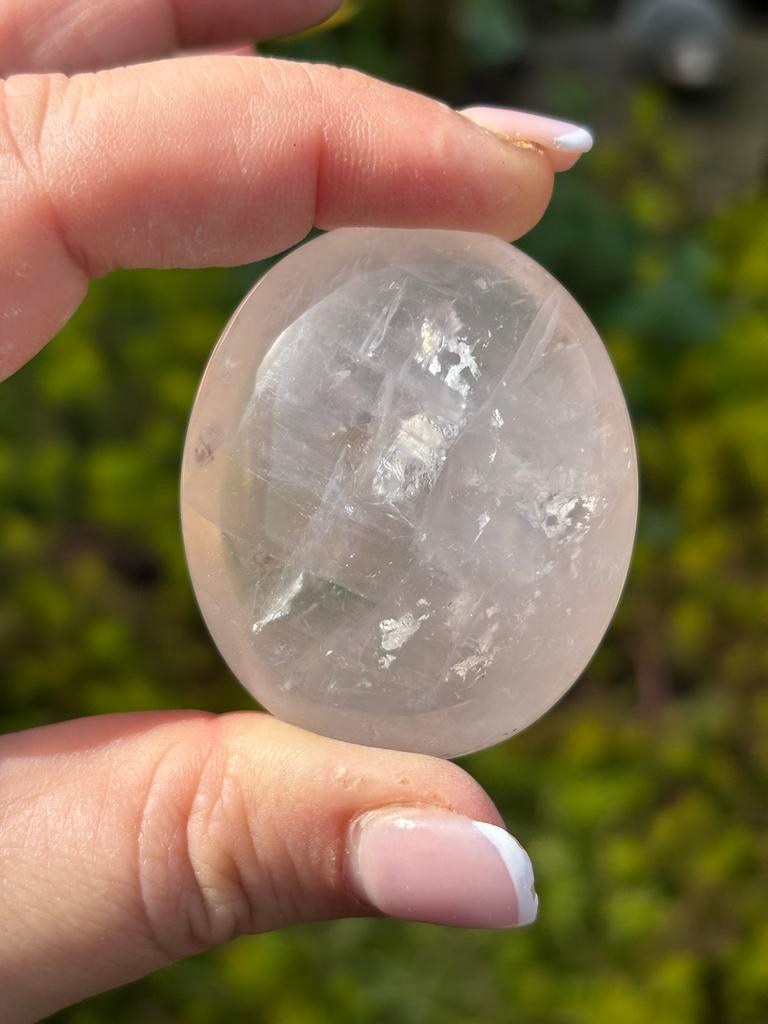 Rozenkwarts Palmsteen 68 gram - Liefde & Harmonie, Sieraden, Tassen en Uiterlijk, Edelstenen, Nieuw, Ophalen of Verzenden