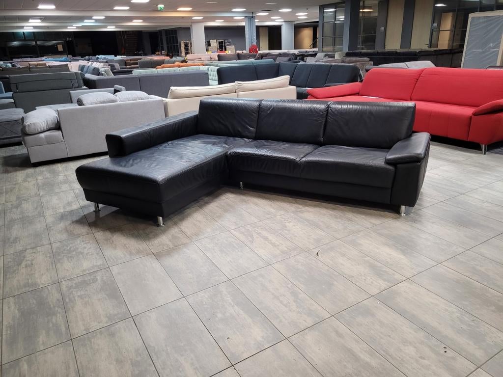 ❇️️️️️ OUTLET 100% zwart lederen hoekbank 275x190 | LEVERING, Huis en Inrichting, Banken | Bankstellen, 250 tot 300 cm, Info@onbekend.nl