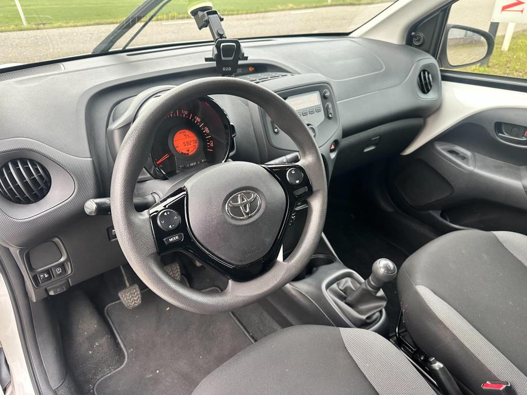 Toyota Aygo 1.0 VVT NAP 5D AIRCO NW APK XENON NIEUWE MODEL, Start-stop-systeem, Euro 6, 4 stoelen, Wit