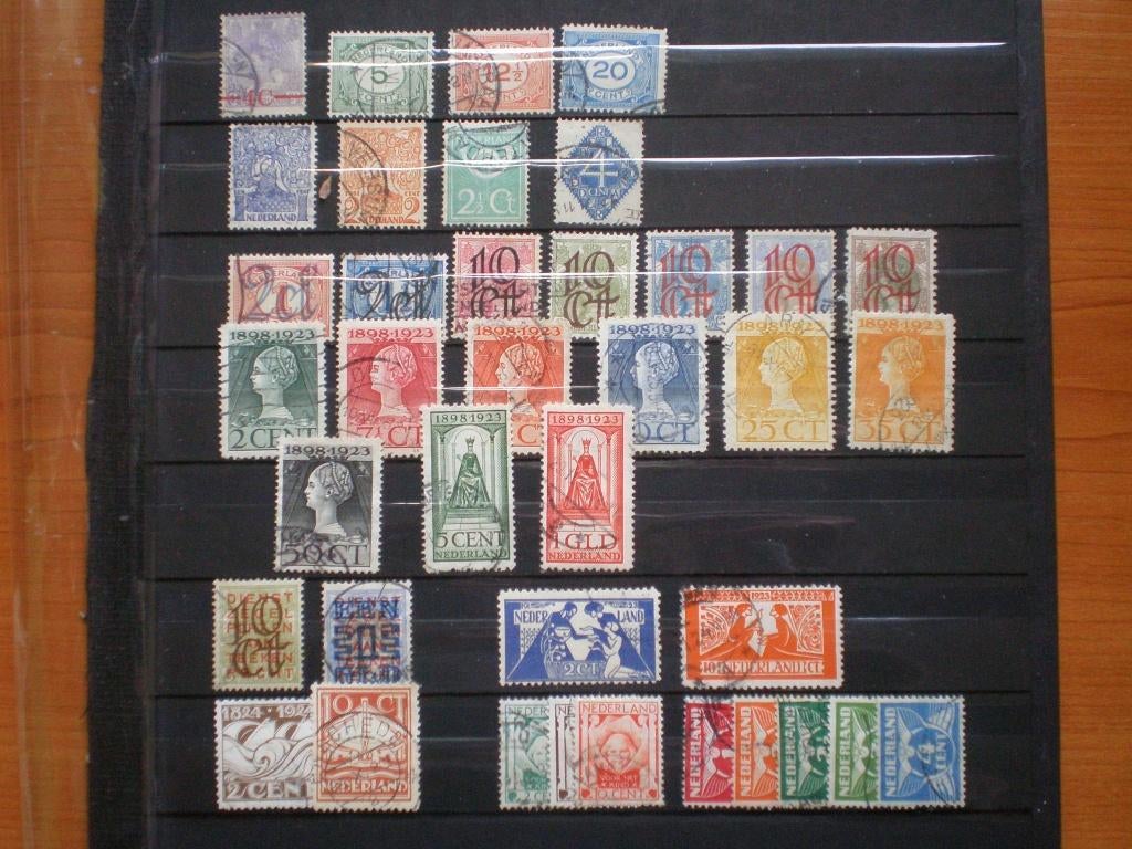 Jaargang 1921-1924 ( ook los/serie) gebr. (W 445 )..€ 9,50, Postzegels en Munten, Postzegels | Nederland, Verzenden