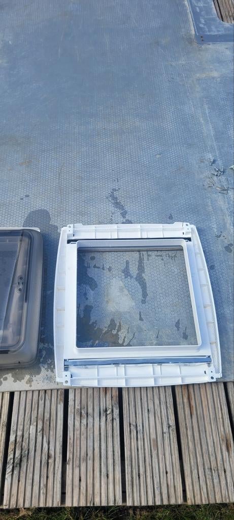 Dakluik camper/caravan - Dometic Mini Heki Style, Caravans en Kamperen, Caravan accessoires, Ophalen of Verzenden, Gebruikt