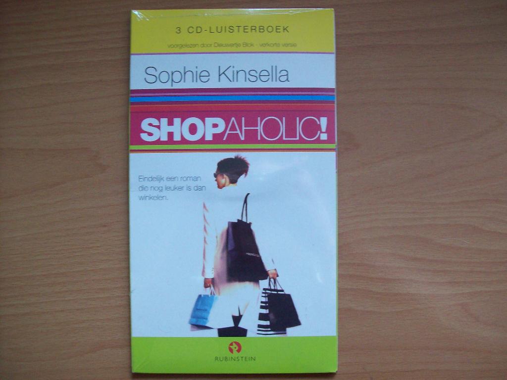 Shopaholic! - Sophie Kinsella (Nieuw in folie!) 3-CD, D Blok, Boeken, Luisterboeken, Sophie Kinsella, Cd, Ophalen of Verzenden