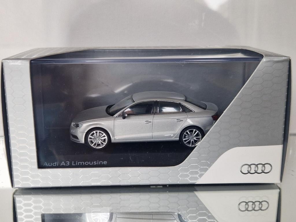 Audi A3 Limousine Dealer Model 1:43, Ophalen of Verzenden, Nieuw, Auto, Overige merken