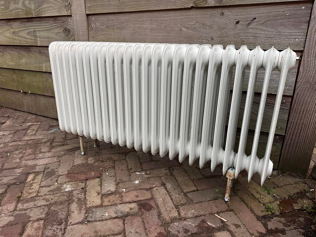 Vintage lamellen radiator - 1 kolom - B110 H60 D20 cm, Doe-het-zelf en Verbouw, Ophalen, 30 tot 80 cm, Gebruikt, Radiator