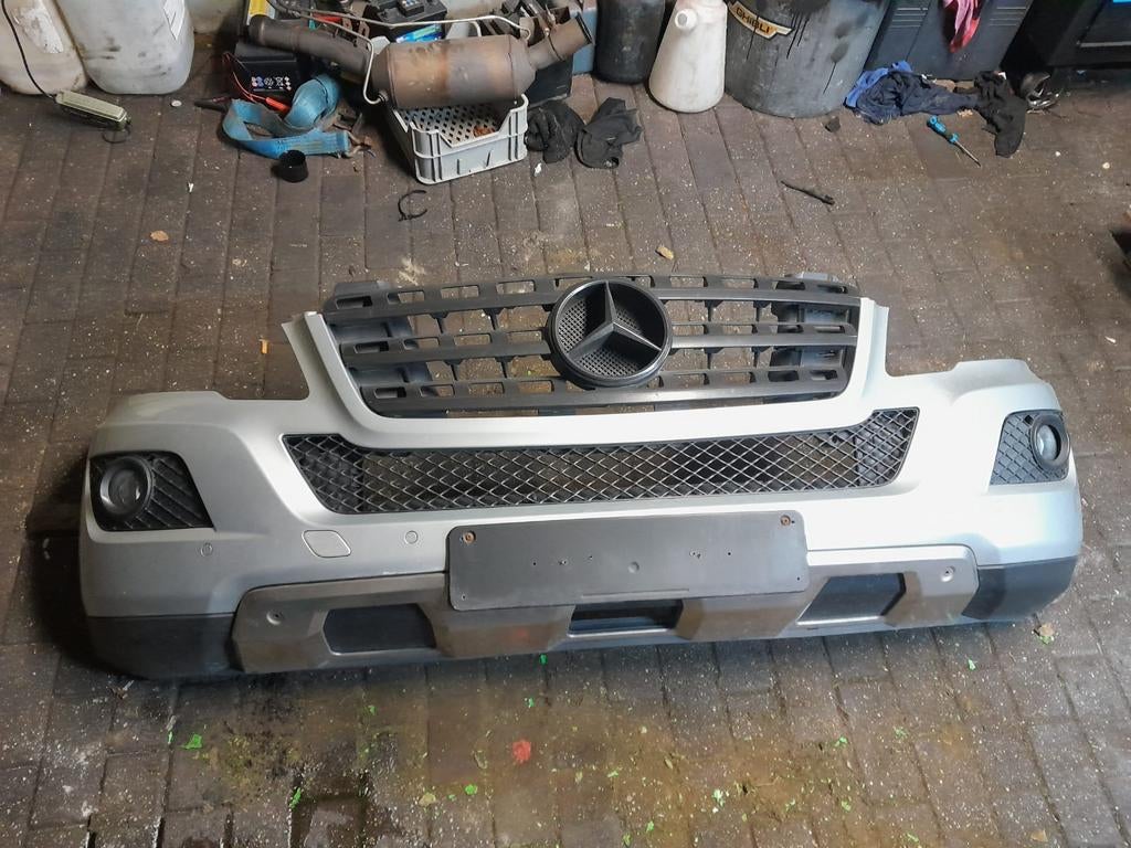 Voorbumper Mercedes ml 280 4 Matic, Ophalen, Gebruikt, Voor, Mercedes-Benz