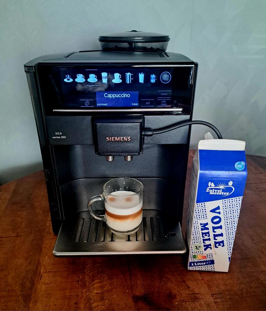 Siemens koffiemachine EQ.6 series 300, Witgoed en Apparatuur, Koffiezetapparaten, Ophalen, Koffiemachine, Koffiebonen