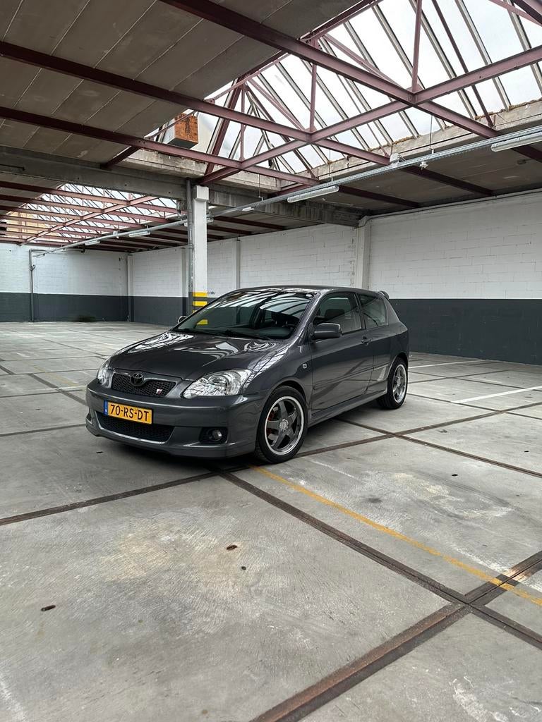 Toyota Corolla 1.8 16V Vvtl-i 3DR T-sport 2005 Grijs, Voorwielaandrijving, Origineel Nederlands, Handgeschakeld, Particulier