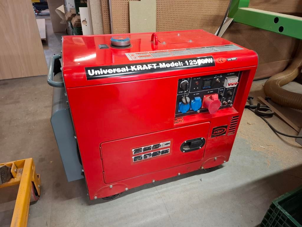 Aggregaat - Universal KRAFT Model 12500W, Ophalen, Zo goed als nieuw, 10 tot 30 kVA, Dieselolie