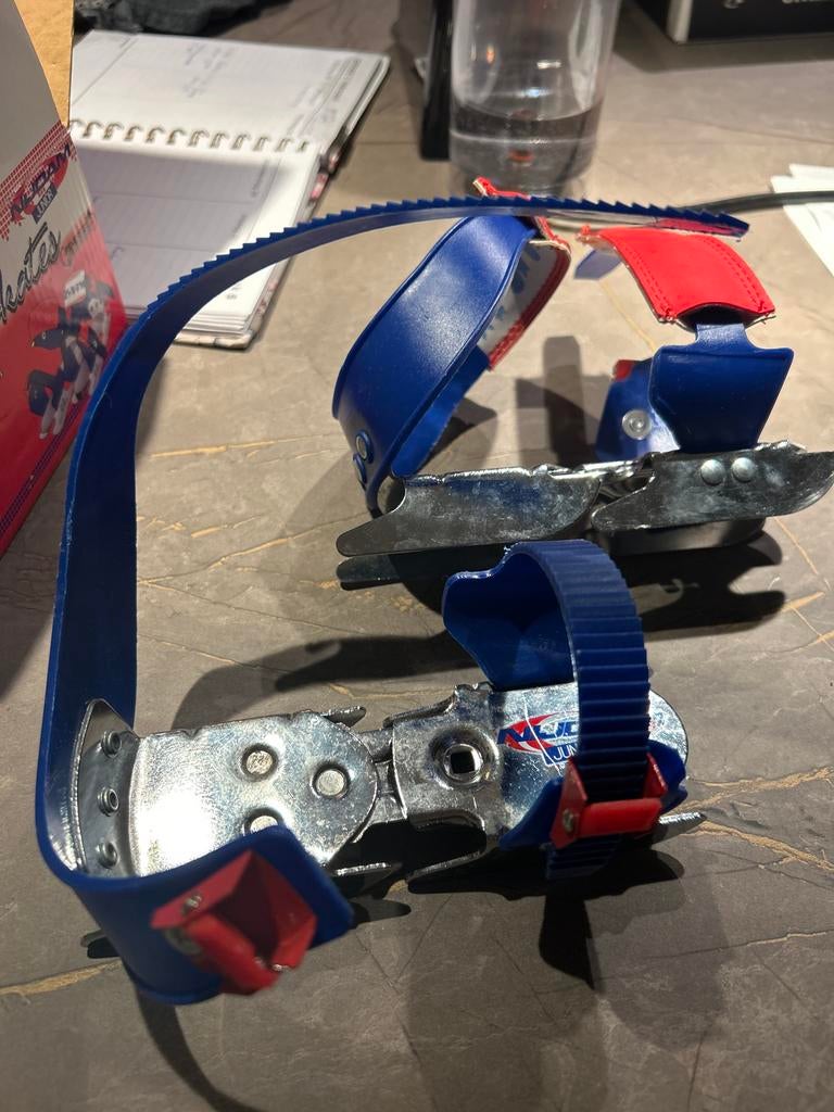 Schaatsen Junior - Verstelbaar mt 24-34, Ophalen of Verzenden, Gebruikt, Overige typen, Overige merken
