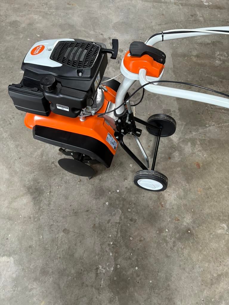 Nieuwe Stihl MH455R tuinfrees, Doe-het-zelf en Verbouw, Gereedschap | Freesmachines, Ophalen, Nieuw, Benzine, Tuinfrees