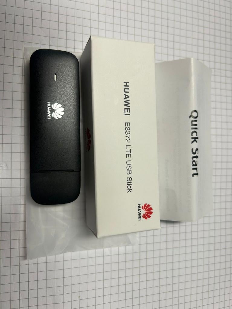 Huawei E3372 4G Dongel – Zwart, Router met modem, Gebruikt, Verzenden, Info@techwebshop.com