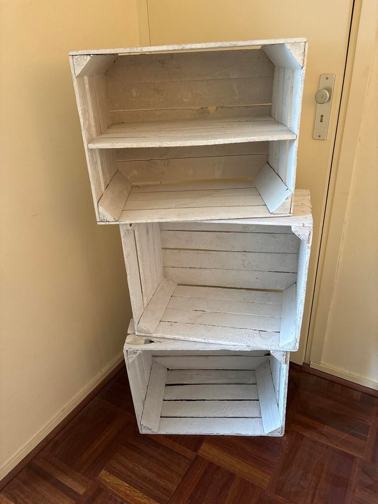 Witte houten fruitkistjes met schap, Ophalen, Gebruikt